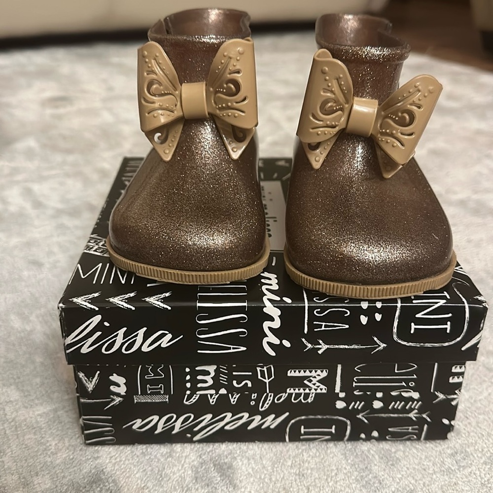 Mini Melissa sparkling gold boots